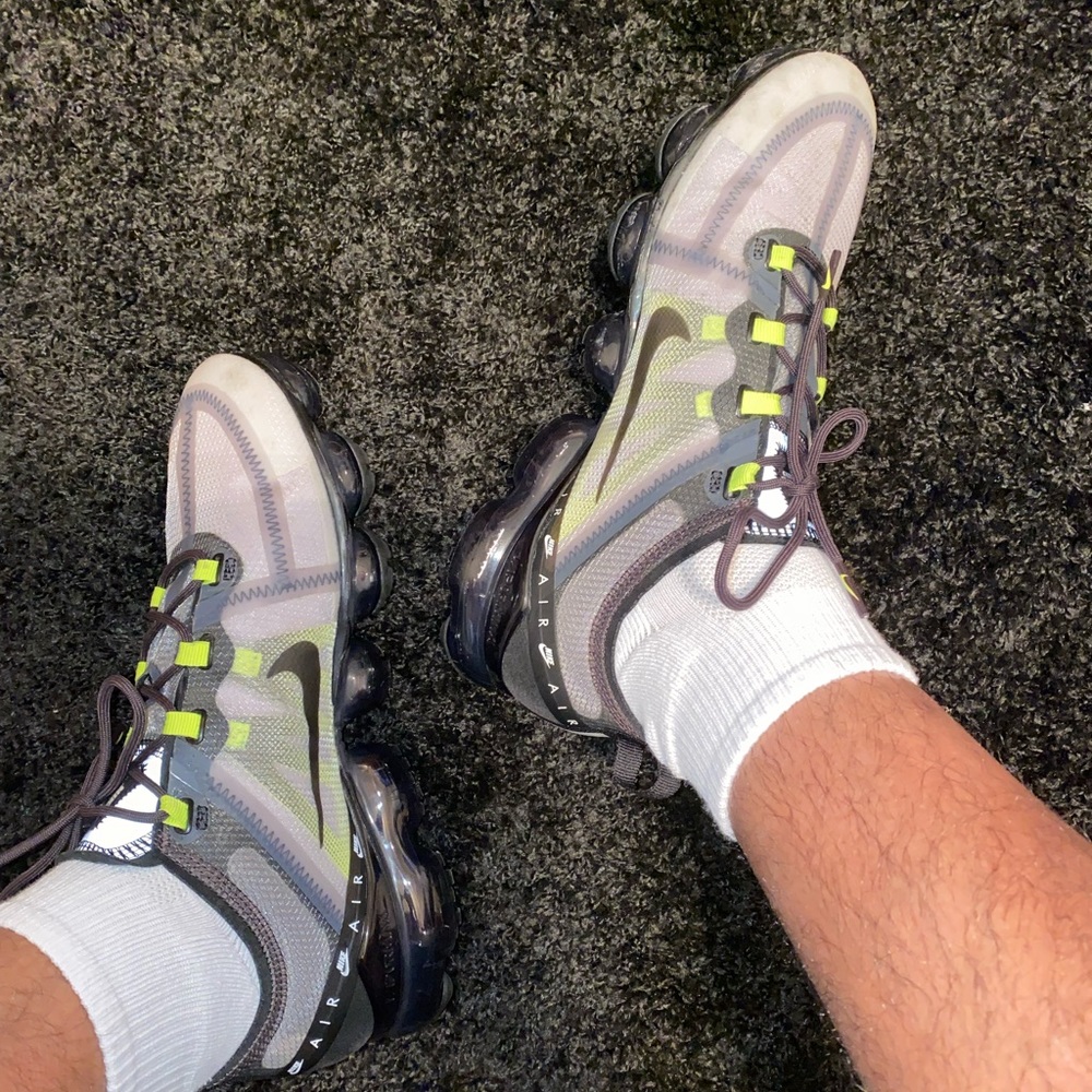 Nike Air Vapormax ‘Atmosphere Grey’